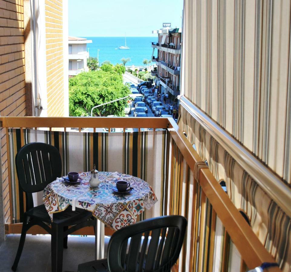 B&B Cefalu Exterior photo